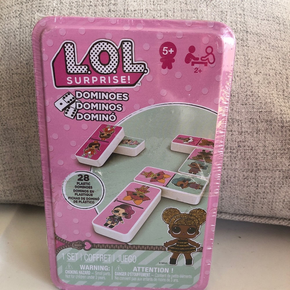 NIP LOL Surprise Domino Game set in collector tin